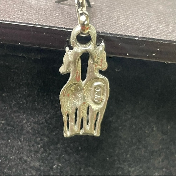 Chelsea Pewter Horses Zipper Pull or Pendant - Picture 5 of 5